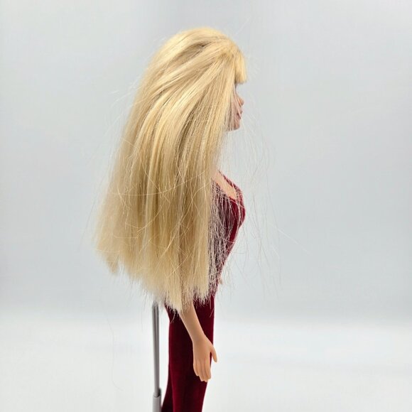 Very Velvet Barbie Doll 1998 20528 Red Velvet Jumpsuit Mattel Read - Picture 12 of 16